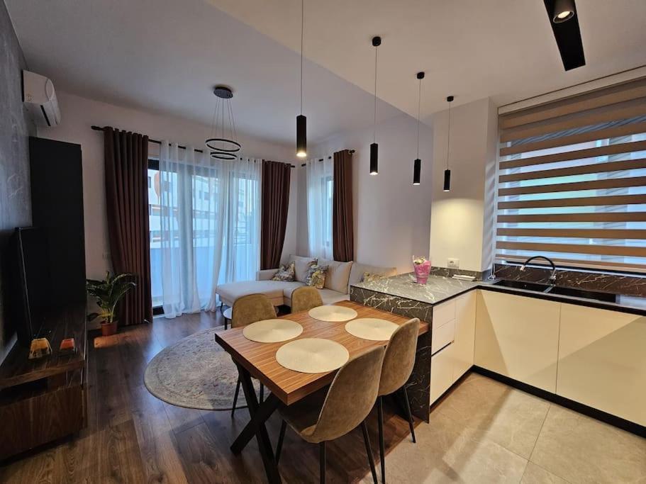 Apartmán Deluxe Flat With Garden_Tirana Exteriér fotografie