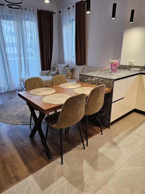 Apartmán Deluxe Flat With Garden_Tirana Exteriér fotografie